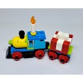 LEGO - Christmas Present Delivery Train 9cm - Assembled with Booklet