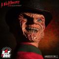 Mezco Burst-A-Box A Nightmare on Elm Street: Freddy Krueger - 35cm when popped.