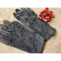 Vintage fashion gloves - suede leather, blue, size small - very good condition