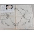 Stamped linen - Regal 452 pattern - 36 x 48cm