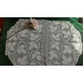 Cream filet crochet mat with leaf motifs 60 x 40cm