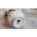 Royal Albert - country roses - milk jug - 11 cm high and 12 cm wide