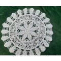 White crochet doilie - 35 cm