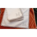 Set of 12 embroidered linen napkins - beige with crochet edging - 44 x 44cm