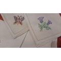 Set of 4 embroidered napkins - linen - 33 x 33cm