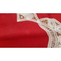 Red tablecloth  with lace inserts - a few marks - (75 x 785 cm)