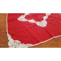 Red tablecloth  with lace inserts - a few marks - (75 x 785 cm)
