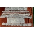 Mixed lot of vintage lace and embroiderie anglais pieces - white- 15-40cm long