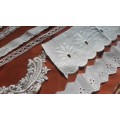 Mixed lot of vintage lace and embroiderie anglais pieces - white- 15-40cm long