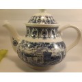 Tea Pot English Porcelain Broadhurst Staffordshire Royal England