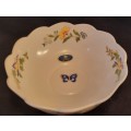Small Bowl  Aynsley Pembroke Made in England Hight +_4.5 Hight x 14 cm width