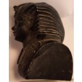 Small Tut Kamon  Bust Material unknown H 6.55 cm x 6 cm