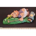 Paper Weight Cast Resin Golf scene Funny Golfer Figurine Blowing Golf Ball in hole