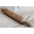SOLID WOOD VINTAGE ROLLING PIN AS ILLUSTRATED.