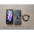 Samsung z flip 3 256gb 5G, with box and original type c cable