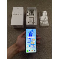 Honor 90 Lite 5G 256gb 13 gb ram dual sim WITH GOOGLE. Excellent condition with box and original cha