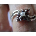 925 Sterling Silver  Pearl and Garnets  Ring