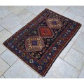 STUNNING HAND-KNOTTED PERSIAN CARPET! 1570mm - 1090mm