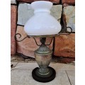 BEAUTIFUL VINTAGE SILVER PLATED LAMP!