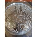 Stunning and large Serving Dish 29cm