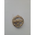 SA Tank corps badge one lug missing