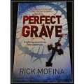 Perfect Grave by RICK MOFINA - A MIRA Paperback - 2010 - Brand New/Unread 425pages