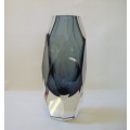 VINTAGE SCANDINAVIAN or MURANO FACETED ART GLASS 19cm PENTAGONAL VASE