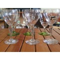 SET OF 6 PIECES VINTAGE CRYSTAL STEMMED FINE WINE GLASSES.