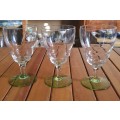 SET OF 6 PIECES VINTAGE CRYSTAL STEMMED FINE WINE GLASSES.