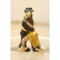 VERY HIGHLY DETAILED MEXICAN EMBRACING DANCING COUPLE PORCELAIN FIGURINE SCULPTURE.