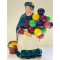 Royal Daulton - Old balloon seller figurine - NH 1315