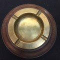 Copper ashtray¿very heavy. diameter - 148 mm .