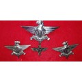 3 PARACHUTE BATTALION BERET & COLLAR BADGES  - SCREWS & PINS INTACT