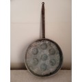 Antique/Vintage Copper Escargo/egg pan