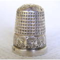 Hallmarked SILVER THIMBLE by Henry Griffith, Birmingham 1898
