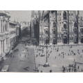 Vintage Italian POSTCARD - Piazza del Duomo, Milano