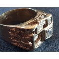 18ct solid gold gents ring