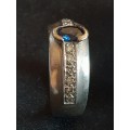 9ct white gold & diamond ring with sapphire