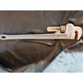 Gedore pipe wrench large 227-600mm