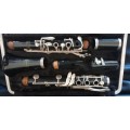 Bundy by Selmar resonite clarinet in hard case