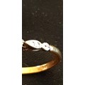 18ct gold and 3x raised natural diamonds of approx 0.34 carats antique/Vintage ring