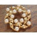 Vintage Faux pearl and faux gold brooch