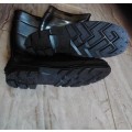 UNUSED BATA Gum Boots, Sizes 10 Only (BID PER PAIR)!!!
