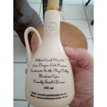 500ml Willow Creek Olive oil with a 350ml ceramic Willow Creek olive oil decanter