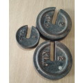 Five Vintage Slotted Scale Weights (measurements unit is kg)