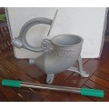 Aluminum wors/sausage press down stopper/maker by `Worsmeester by MM Promotions`-good condition