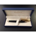 Waterman CARÈNE  Essential Black and Gold Fountain Pen GT