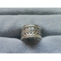 DISCOUNT!! Detailed Wavy Silver Ring