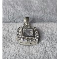 DISCOUNT!!! Dazzling Silver Pendant