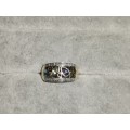 Dazzling 9ct Gold Ring